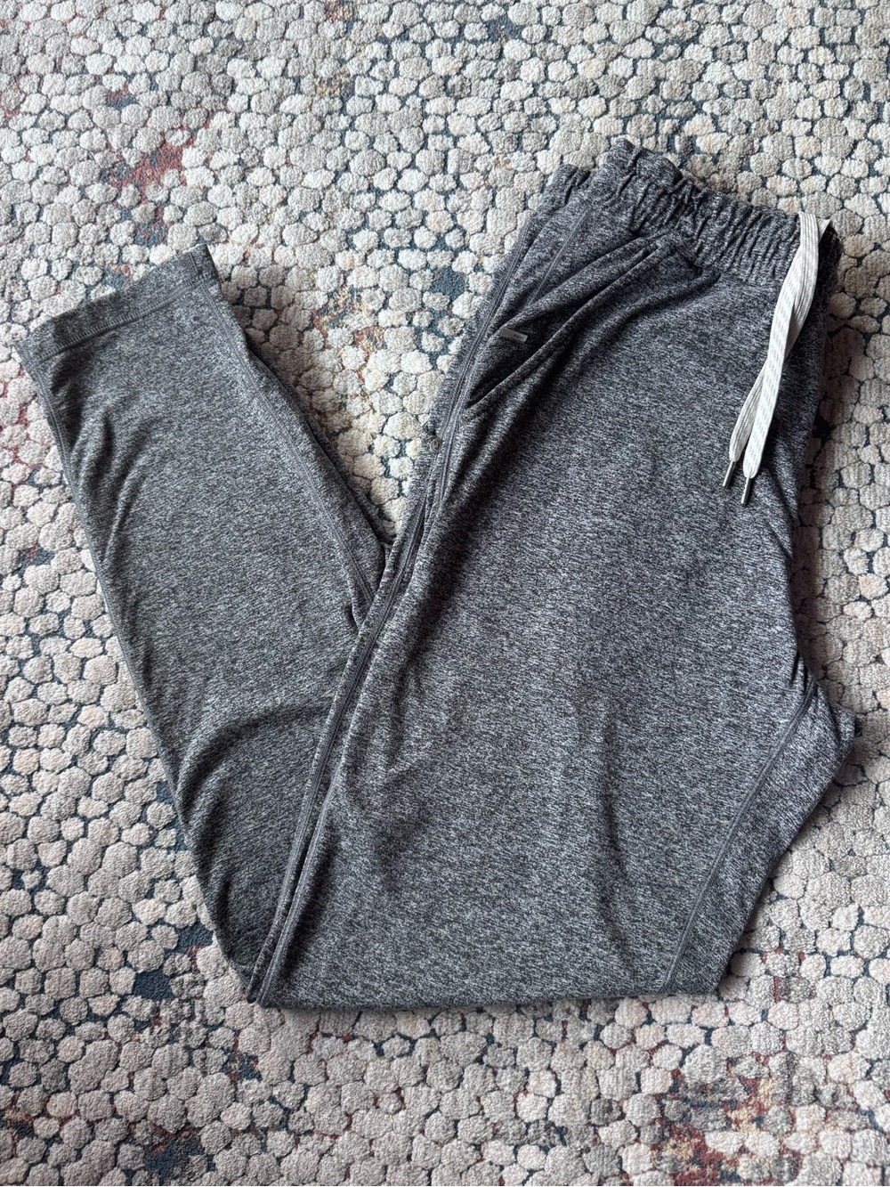 LIKE NEW Vuori Men's Ponto Performance Pant (M)